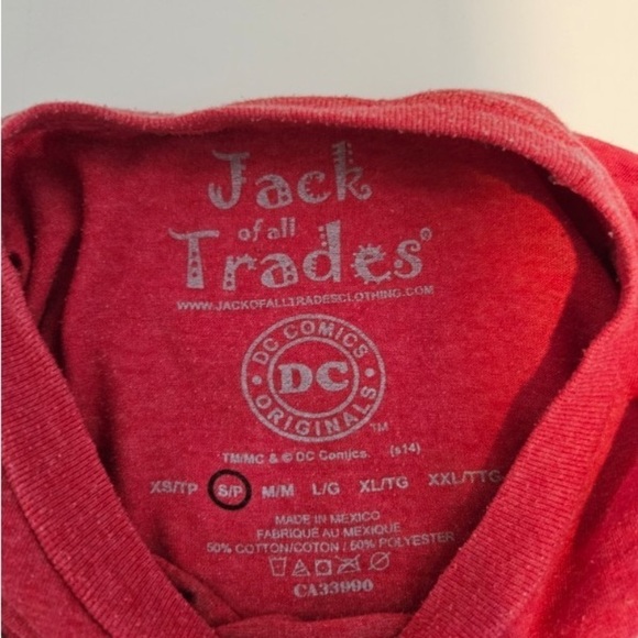 JACK OF ALL TRADES | DC BATMAN GRAPHIC SHORT SLEEVE SMALL - Picture 3 of 6